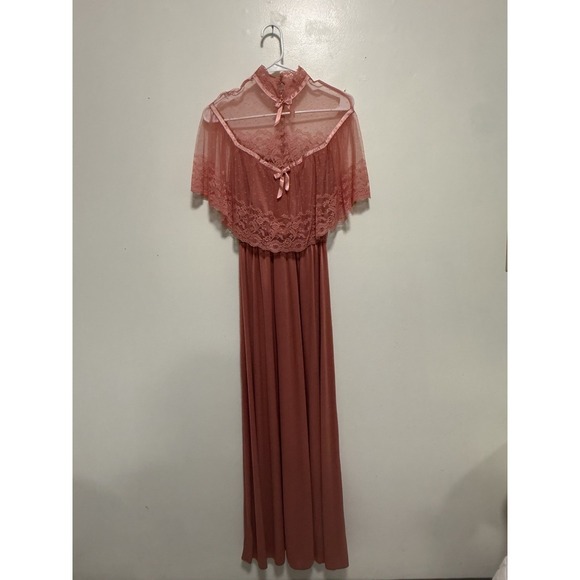 Time & Eternity Dresses & Skirts - time & eternity bridal dress Size 34 (2)